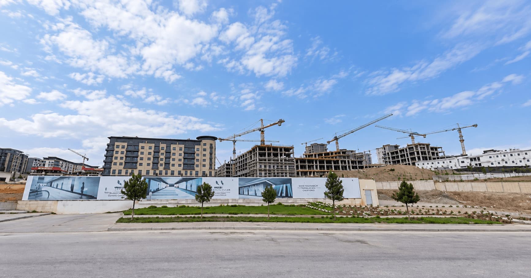 Bakü Ağ Şehir FS Projeleri cephe uygulaması